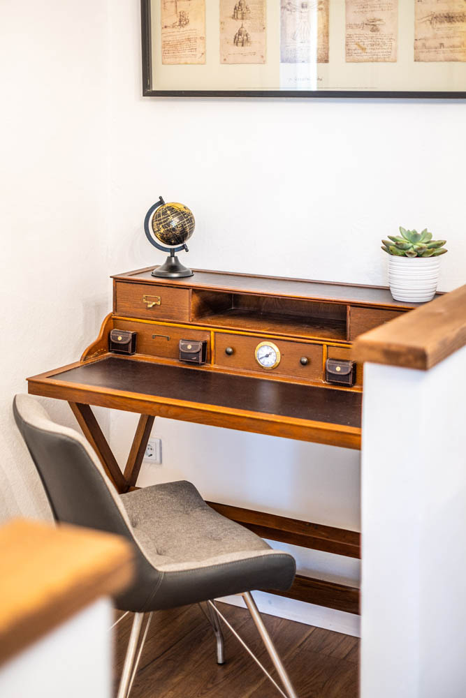 placeholder image-sq